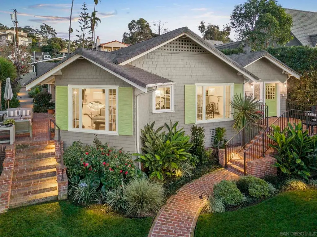 Residential Lease for rent at 1437 Virginia Way, La Jolla, San Diego County, CA featuring 4 beds and 5 baths