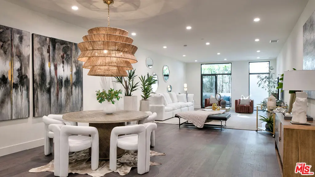 Condominium for sale at 425 N Palm Drive 102, Beverly Hills, CA featuring 2 beds and 3 baths