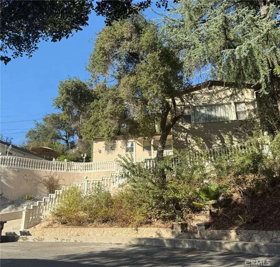 Single Family Residence for sale at 3100 Charing Cross Rd, Glendale, CA featuring 3 beds and 2 baths