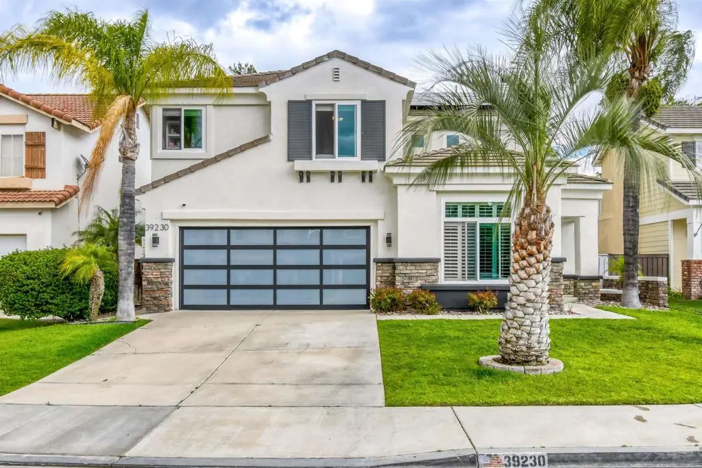 Single Family Residence for sale at 39230 Devotion Ln, Murrieta, CA featuring 4 beds and 3 baths