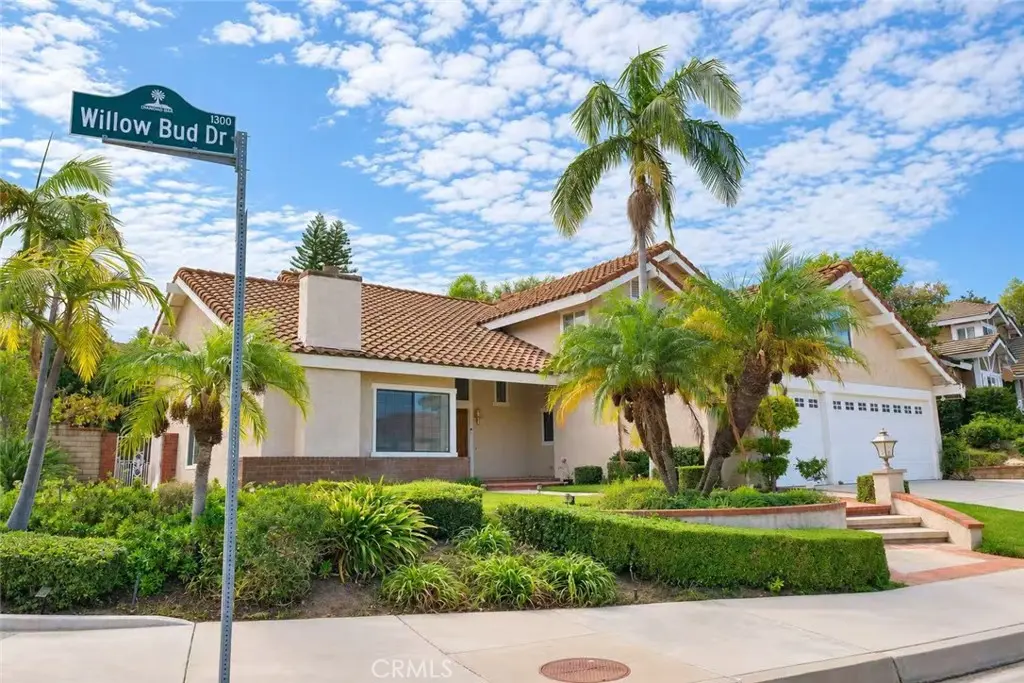 Single Family Residence for rent at 1304 Willow Bud, Walnut, CA featuring 5 beds and 3 baths