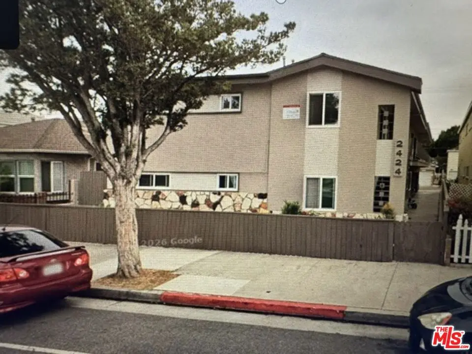 Condominium for rent at 2424 Ocean Park Boulevard, Santa Monica, CA featuring 2 beds and 1 bath