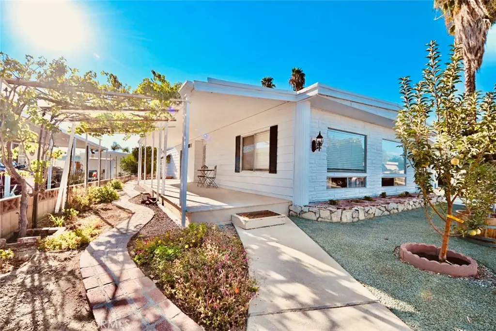 Manufactured On Land for sale at 131 Santa Clara, Hemet, CA featuring 2 beds and 2 baths