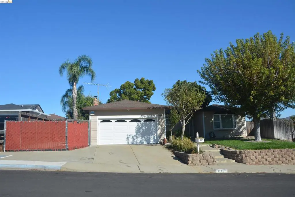 Single Family Residence for sale at 1140 Los Palos Ct, Pittsburg, CA featuring 3 beds and 2 baths