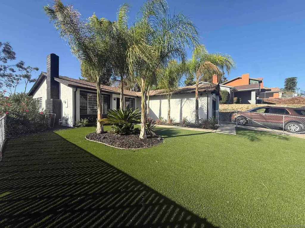 Residential Lease for rent at 928 Angelus Ave, San Diego, San Diego County, CA featuring 3 beds and 2 baths