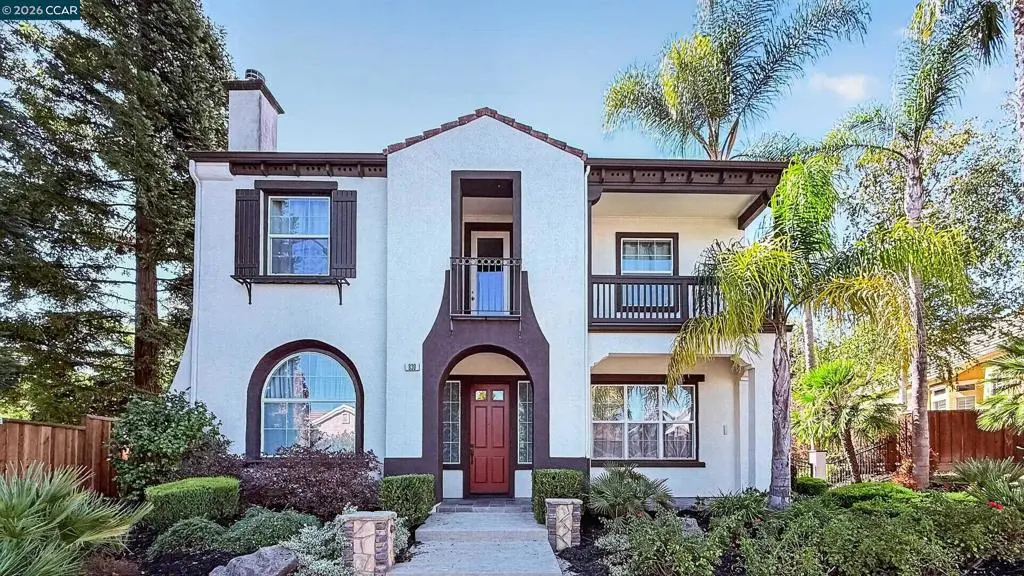 Single Family Residence for rent at 830 Pradera Way, San Ramon, CA featuring 5 beds and 4 baths