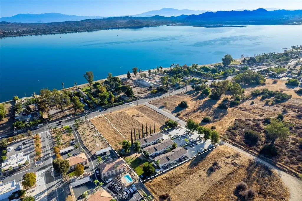 Apartment for sale at 33071 Santa Rosa, Lake Elsinore, CA