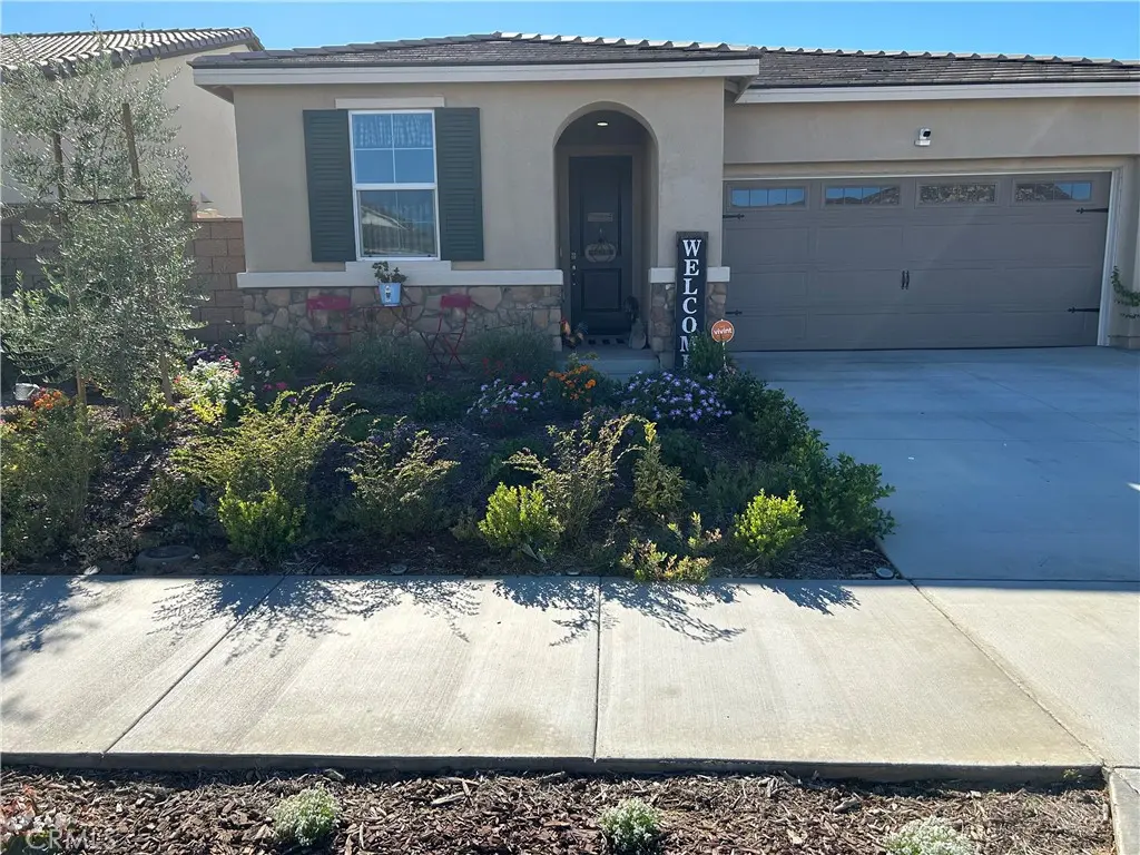 Single Family Residence for sale at 2657 Amaranth, Hemet, CA featuring 3 beds and 2 baths