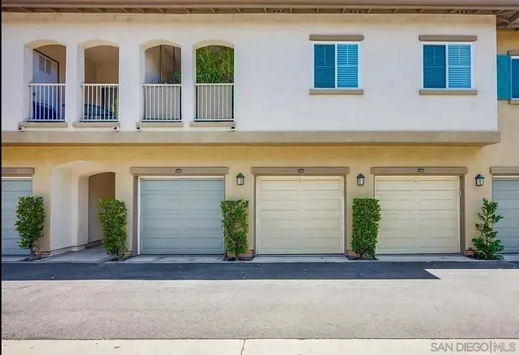 Condominium for sale at 26374 Arboretum Way 3106, Murrieta, CA featuring 1 bed and 1 bath