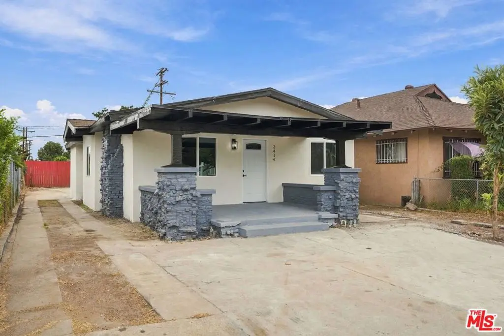 Single Family Residence for sale at 3414 S Gramercy Place, Los Angeles, CA featuring 3 beds and 2 baths
