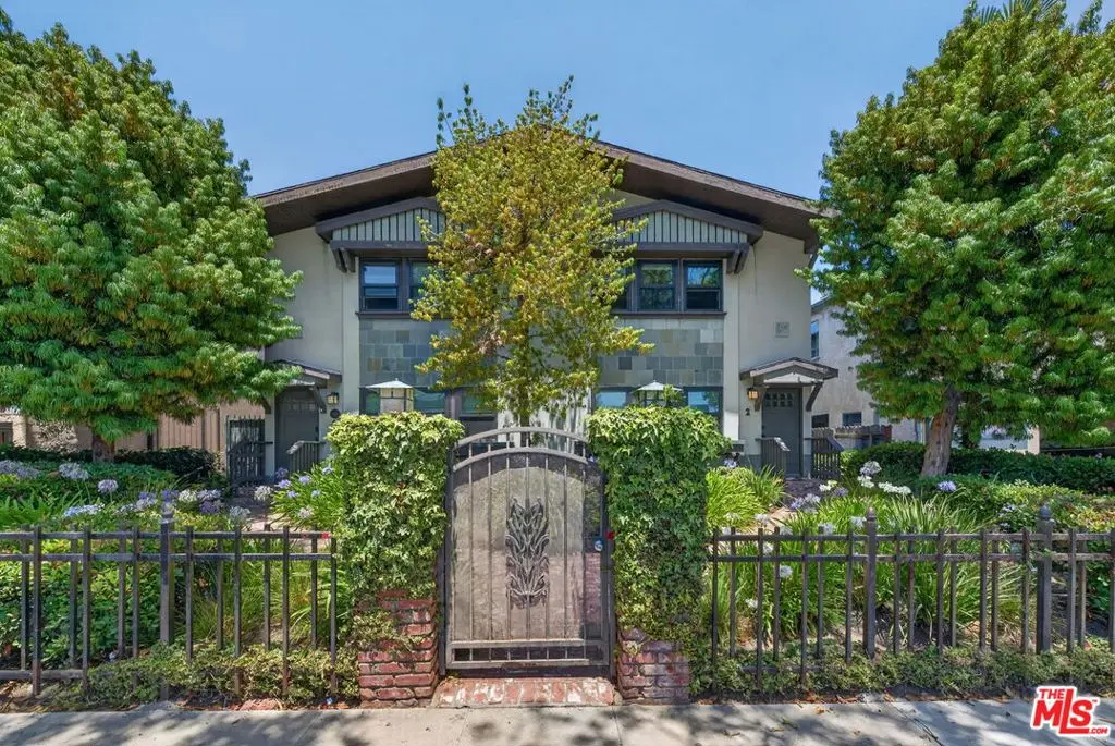 Condominium for rent at 1511 12th Street 1, Santa Monica, CA featuring 2 beds and 2 baths