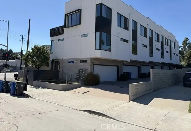 Single Family Residence for sale at 3288 N Canary Way, Los Angeles, CA featuring 2 beds and 4 baths