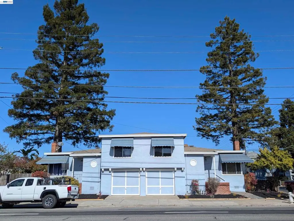 Duplex for sale at 2069 Lincoln Ave., Alameda, CA