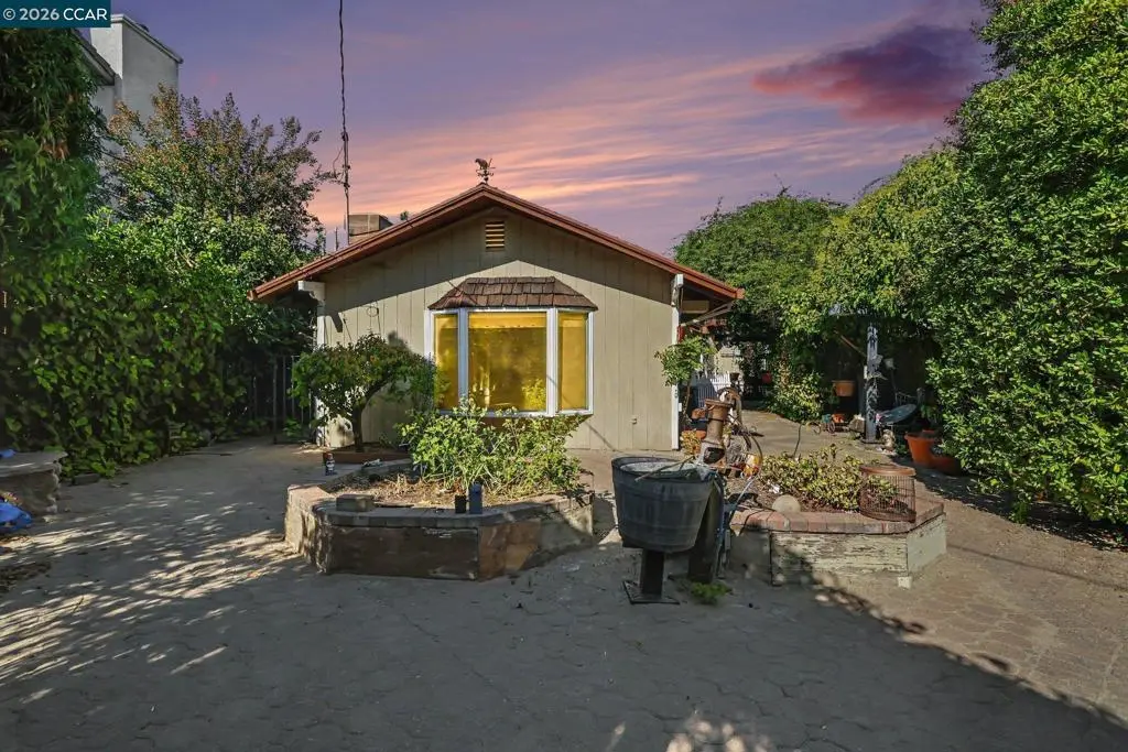 Single Family Residence for sale at 401 Mayhew Way, Walnut Creek, CA featuring 2 beds and 1 bath