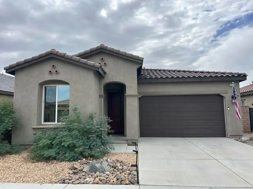 Single Family Residence for rent at 43553 Treviso Drive, Indio, CA featuring 2 beds and 2 baths