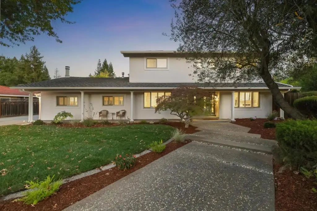 Single Family Residence for sale at 100 Calfhill Court, Los Gatos, CA featuring 5 beds and 3 baths