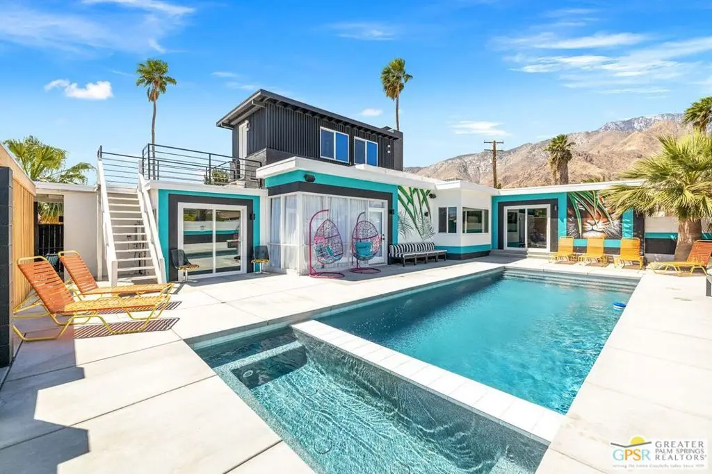 Single Family Residence for rent at 2325 N Girasol Avenue, Palm Springs, CA featuring 5 beds and 5 baths