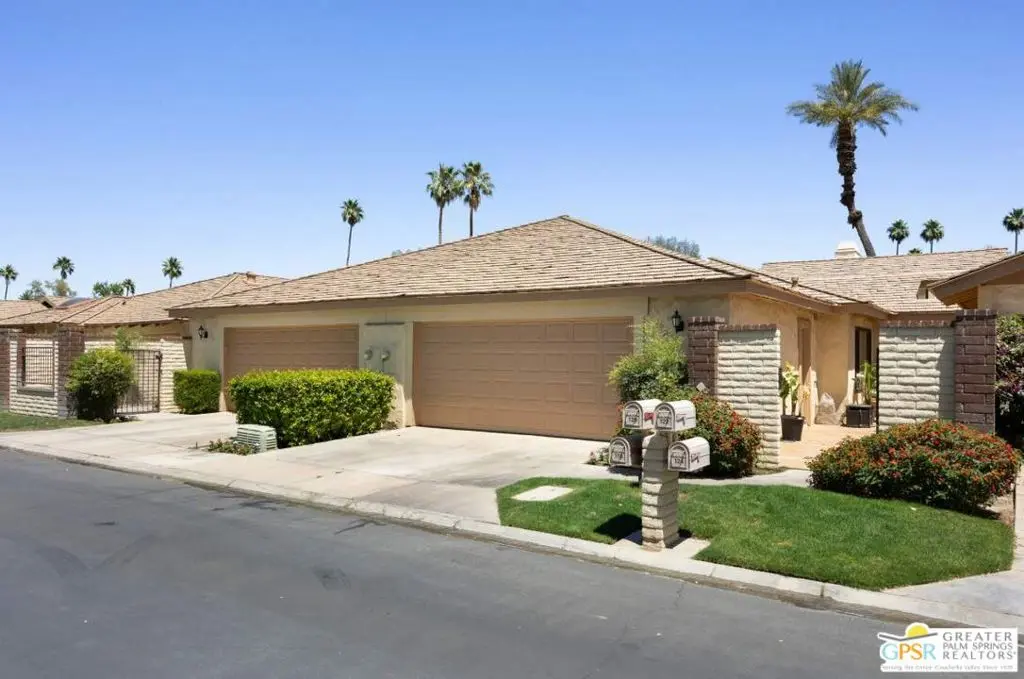 Condominium for rent at 122 Giralda Circle, Palm Desert, CA featuring 3 beds and 2 baths