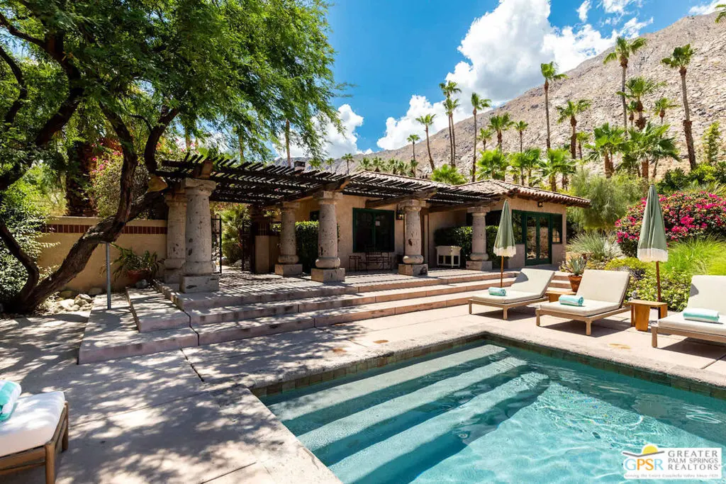 Single Family Residence for rent at 690 W Linda Vista Drive, Palm Springs, CA featuring 5 beds and 4 baths