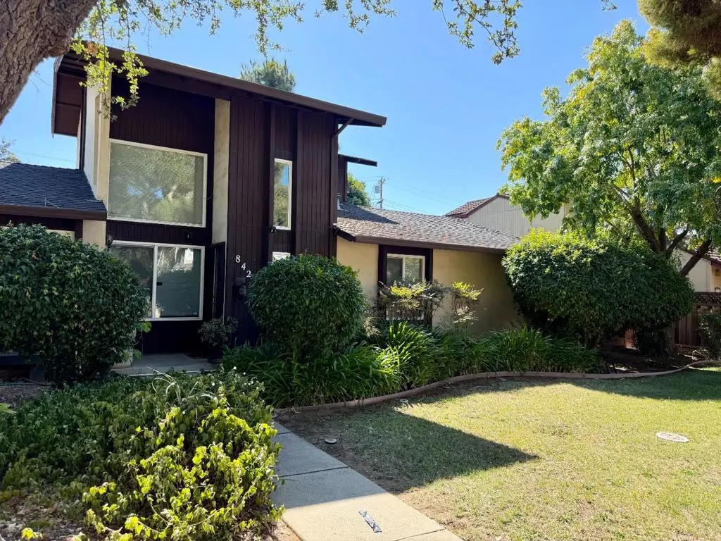 Residential Lease for rent at 842 Pollard Road, Los Gatos, CA featuring 2 beds and 2 baths