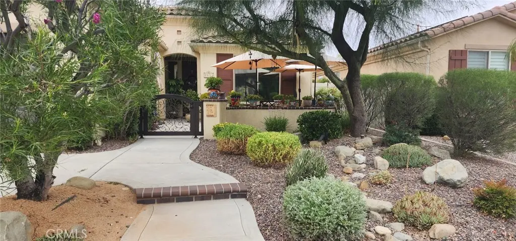 Single Family Residence for sale at 5054 Corte Cercado, Hemet, CA featuring 3 beds and 2 baths