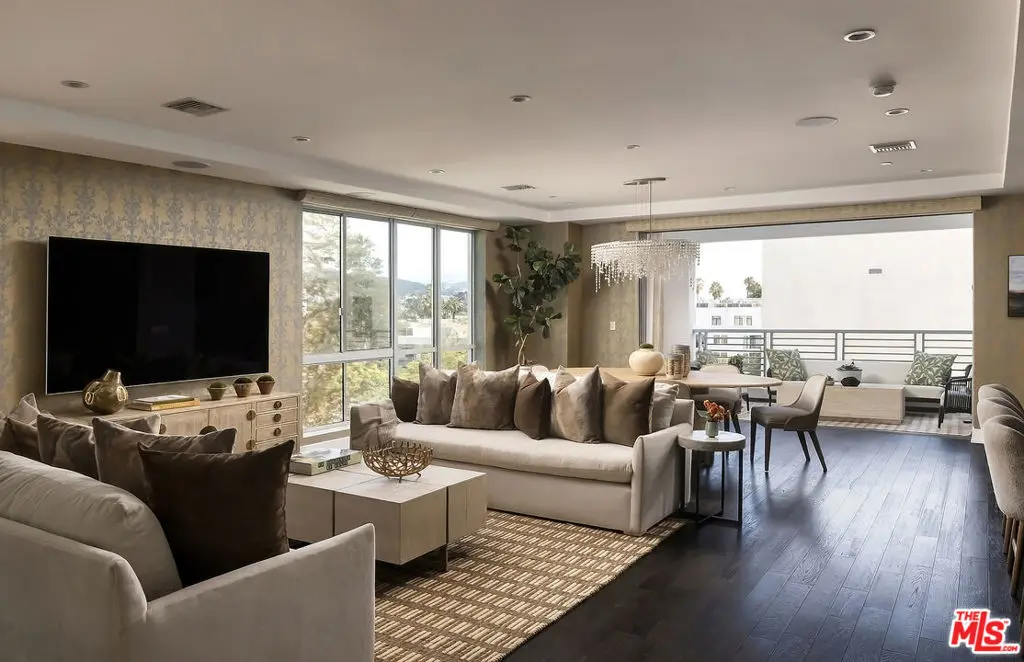 Condominium for sale at 450 N Palm Drive 507, Beverly Hills, CA featuring 3 beds and 4 baths