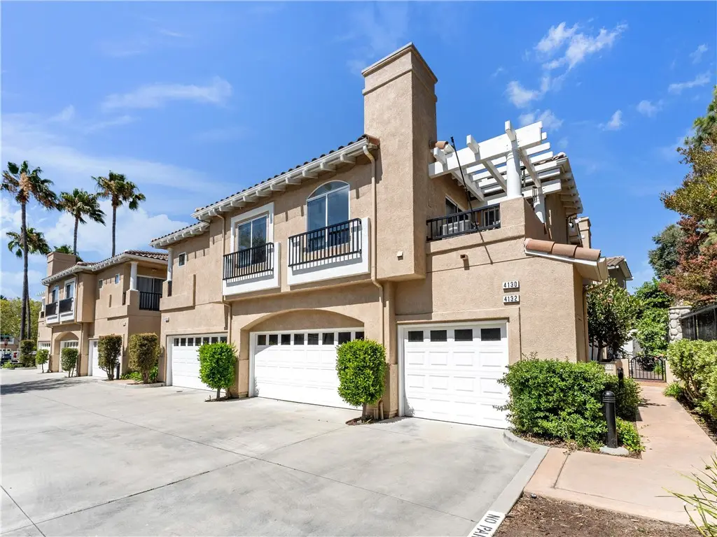 Condominium for rent at 4130 Brookcrest, Moorpark, CA featuring 2 beds and 2 baths