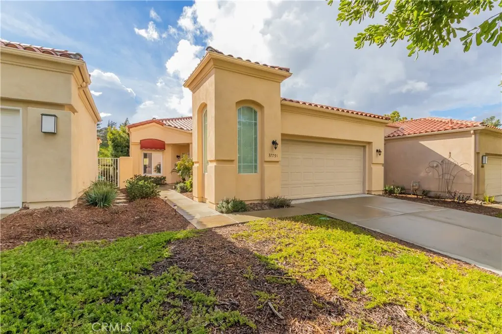 Condominium for rent at 37791 Bear View Circle, Murrieta, CA featuring 2 beds and 2 baths