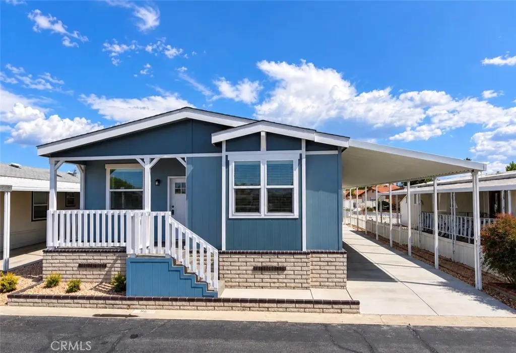 Manufactured In Park for sale at 2205 W Acacia Avenue 96, Hemet, CA featuring 3 beds and 2 baths