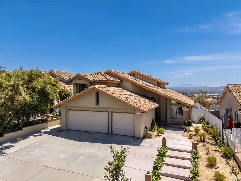 Single Family Residence for rent at 741 La Loma, Corona, CA featuring 4 beds and 3 baths