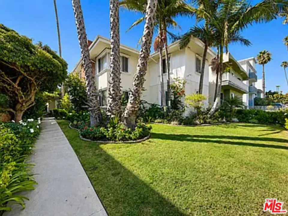 Condominium for rent at 938 6th Street 7, Santa Monica, CA featuring 1 bed and 1 bath