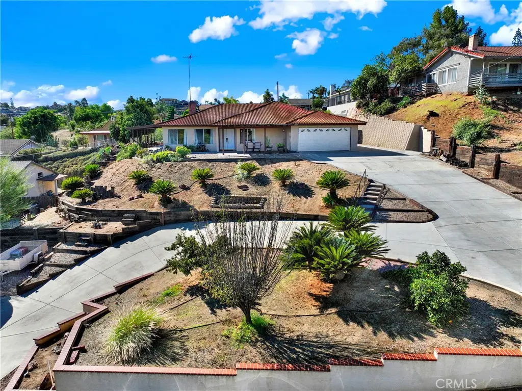 Single Family Residence for sale at 14135 El Mesa Dr., Riverside, CA featuring 3 beds and 2 baths
