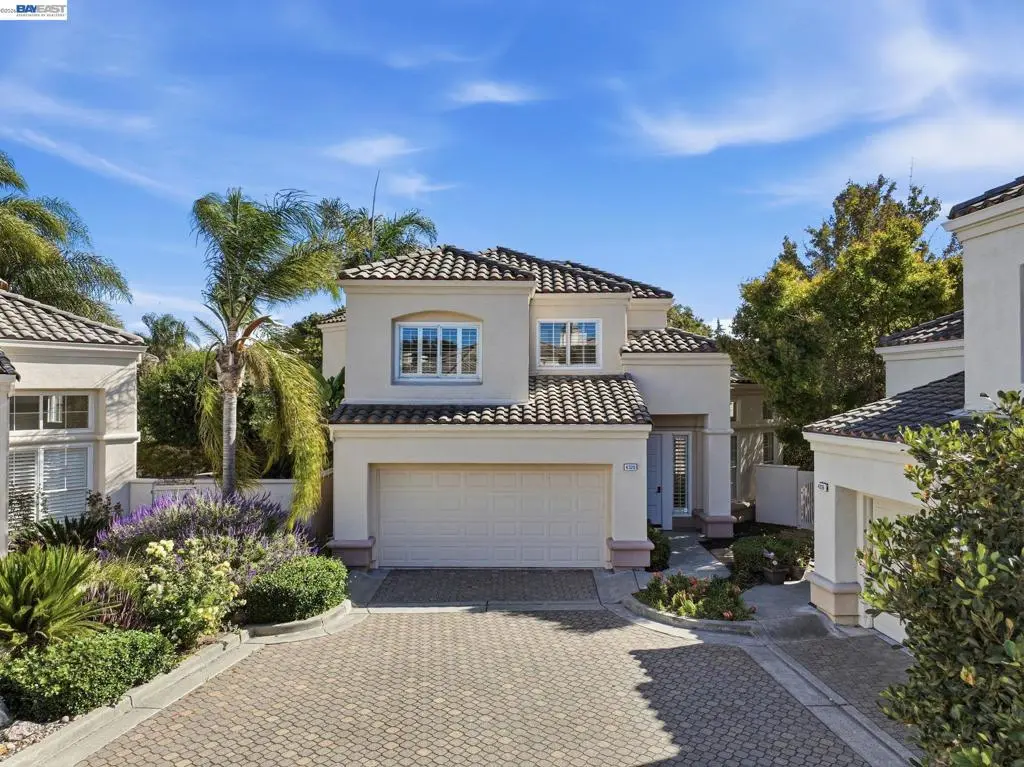 Single Family Residence for sale at 4320 Diavila Ave, Pleasanton, CA featuring 3 beds and 3 baths