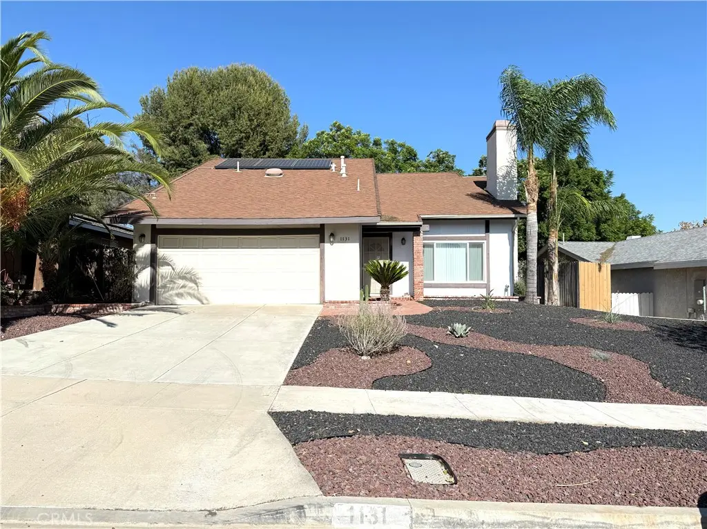 Single Family Residence for rent at 1131 Blossom Hill, Corona, CA featuring 5 beds and 3 baths