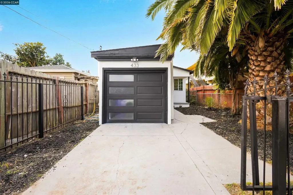 Single Family Residence for sale at 433 S 9Th St, Richmond, CA featuring 3 beds and 2 baths
