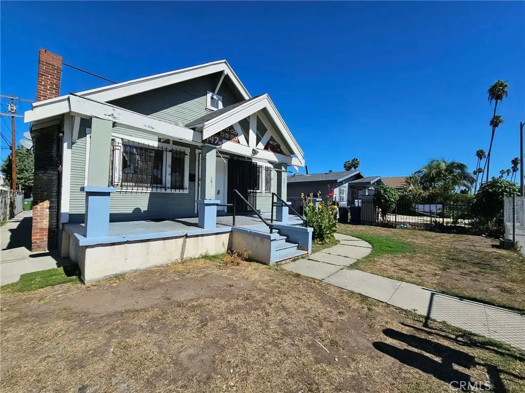 Duplex for sale at 947 W 81st St, Los Angeles, CA
