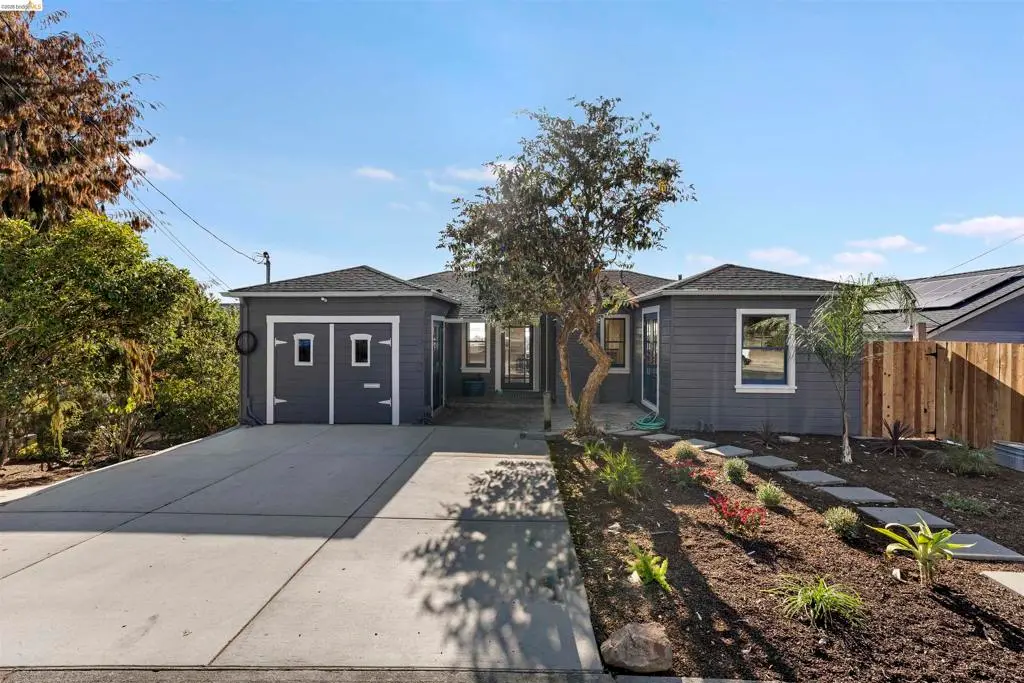 Single Family Residence for sale at 925 Avis Dr, El Cerrito, CA featuring 4 beds and 3 baths