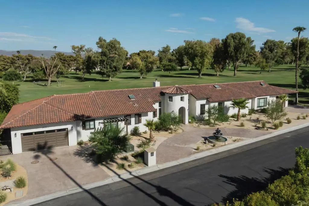 Single Family Residence for rent at 39252 Sweetwater Drive, Palm Desert, CA featuring 4 beds and 6 baths