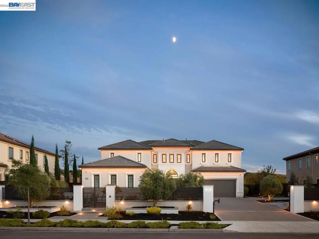 Single Family Residence for sale at 919 Connemara Ct, Danville, CA featuring 5 beds and 7 baths