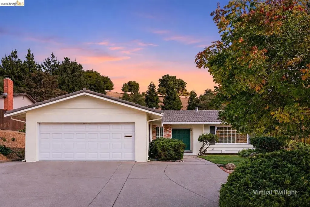 Single Family Residence for sale at 2616 Woodside Ct, Pinole, CA featuring 3 beds and 2 baths