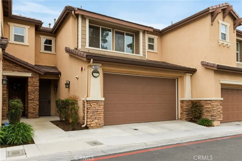 Townhouse for rent at 7866 Marbil, Riverside, CA featuring 3 beds and 3 baths