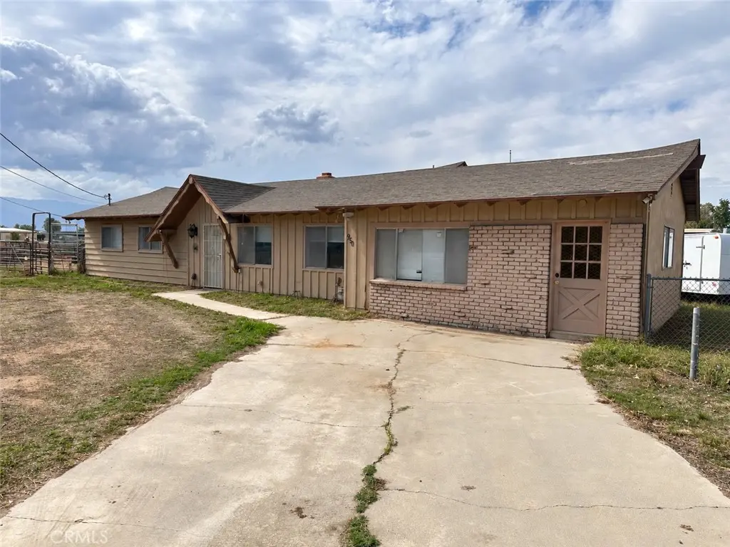 Single Family Residence for sale at 950 Kingman, Norco, CA featuring 3 beds and 2 baths