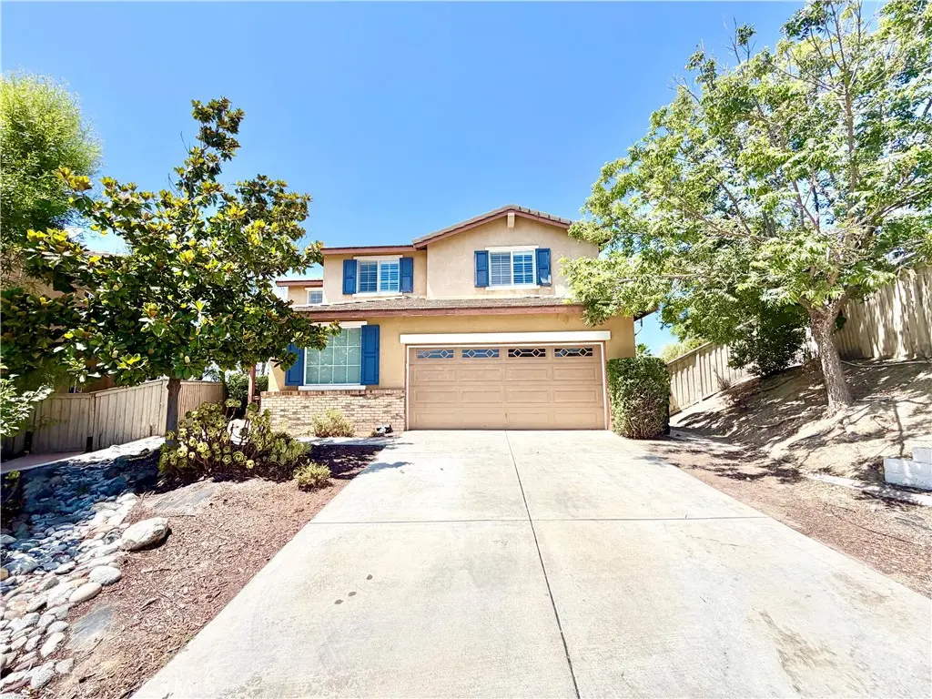 Single Family Residence for rent at 46383 Vianne Court, Temecula, CA featuring 5 beds and 3 baths