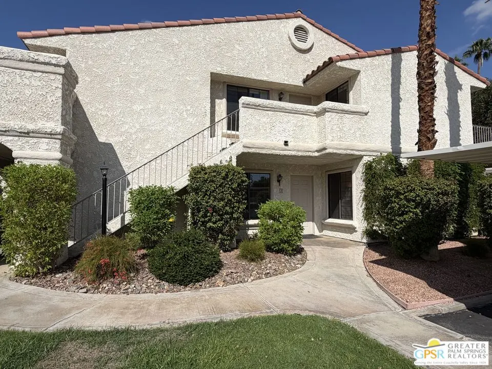 Condominium for rent at 2001 E Camino Parocela C21, Palm Springs, CA featuring 2 beds and 2 baths