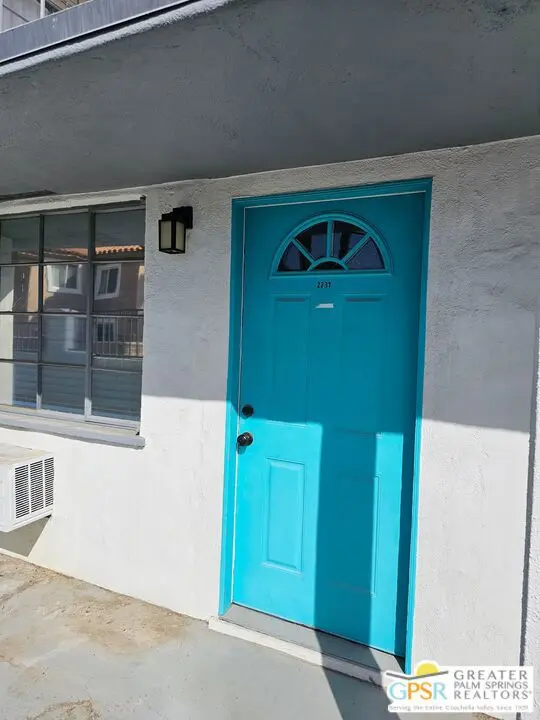 Apartment for rent at 2231 N Palm Canyon Drive 4, Palm Springs, CA and 1 bath