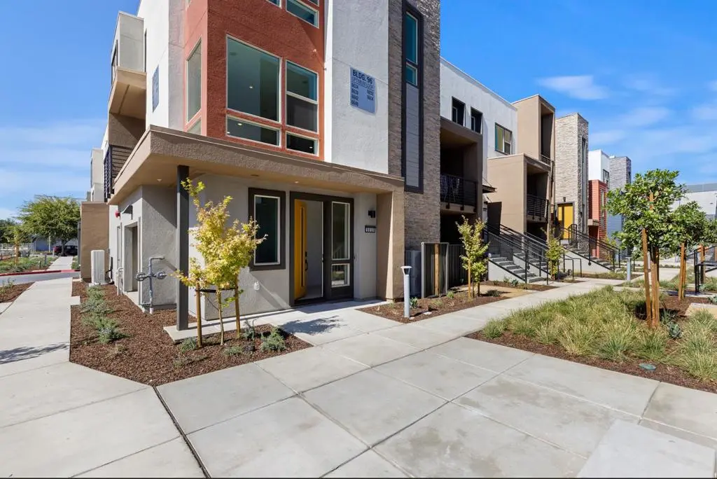 Condominium for sale at 5986 Quantum Loop, San Jose, CA featuring 2 beds and 3 baths