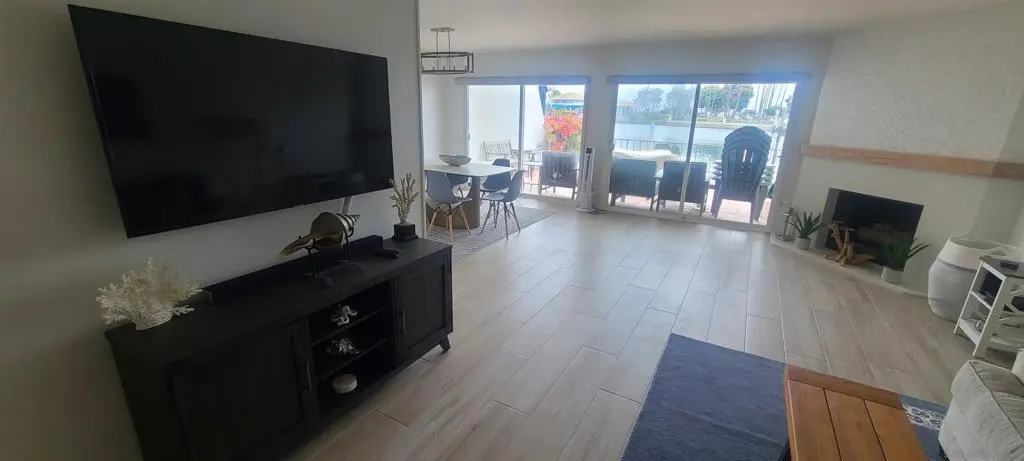 Single Family Residence for rent at 9 Antigua Ct, Coronado, CA featuring 2 beds and 2 baths