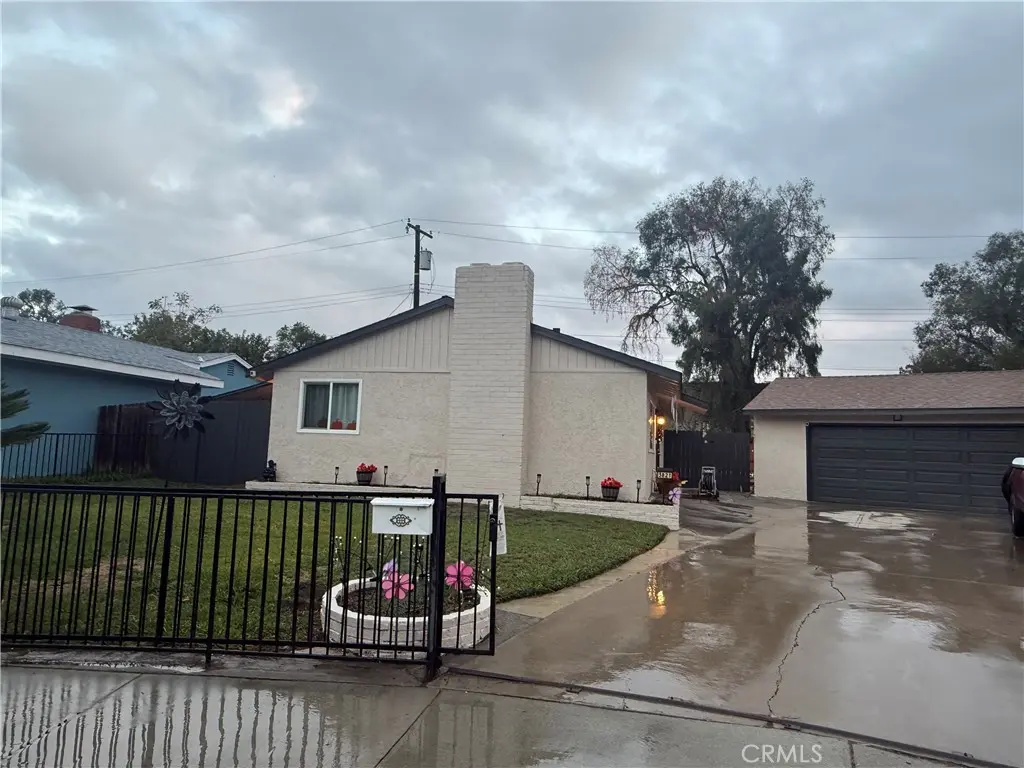 Single Family Residence for sale at 3821 Carthage Street, Riverside, CA featuring 4 beds and 2 baths
