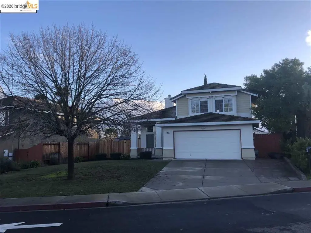 Residential Lease for rent at 4936 Chaps Ct, Antioch, Contra Costa County, CA featuring 4 beds and 4 baths