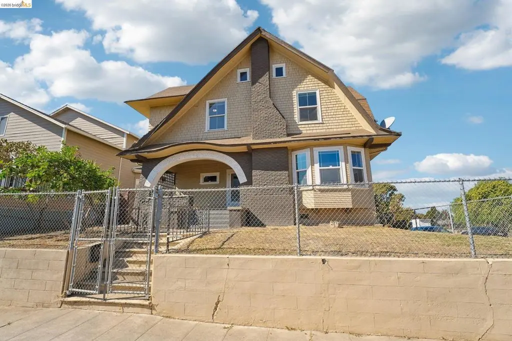 Single Family Residence for sale at 400 H St, Antioch, CA featuring 3 beds and 2 baths